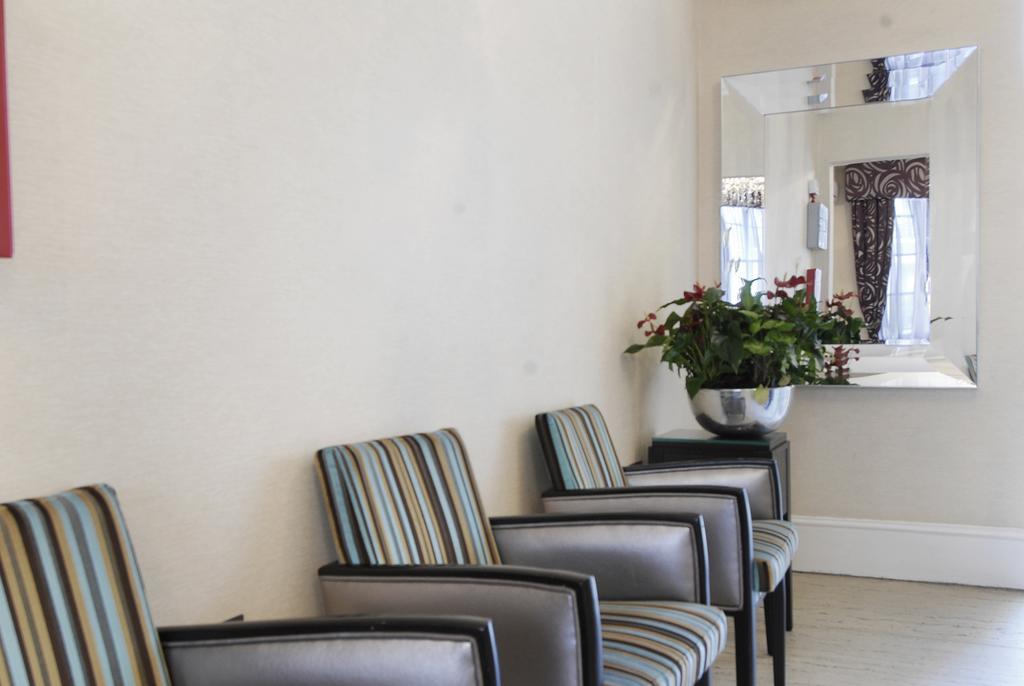 Astors Belgravia Bed & Breakfast Лондон Екстериор снимка