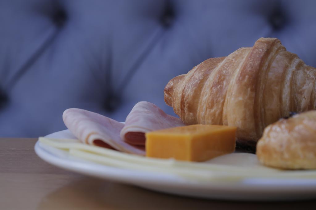 Astors Belgravia Bed & Breakfast Лондон Екстериор снимка