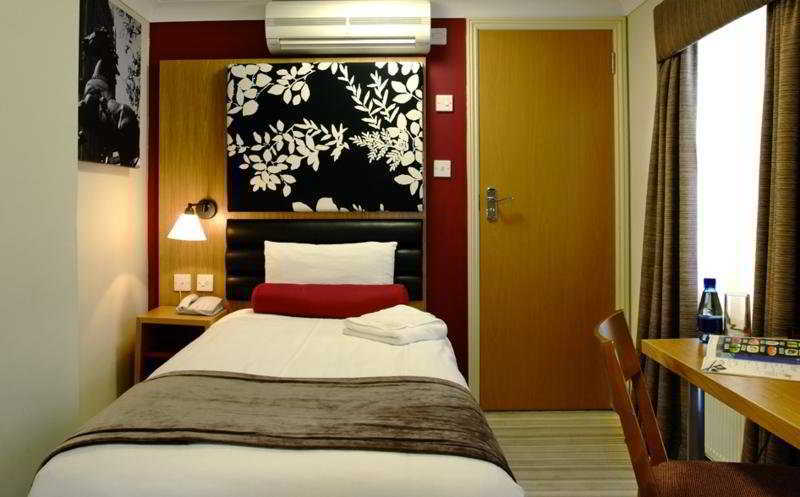 Astors Belgravia Bed & Breakfast Лондон Екстериор снимка